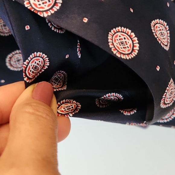 Banana Republic Foulard Silk Ruffle Dress Navy Size L - Picture 11 of 15